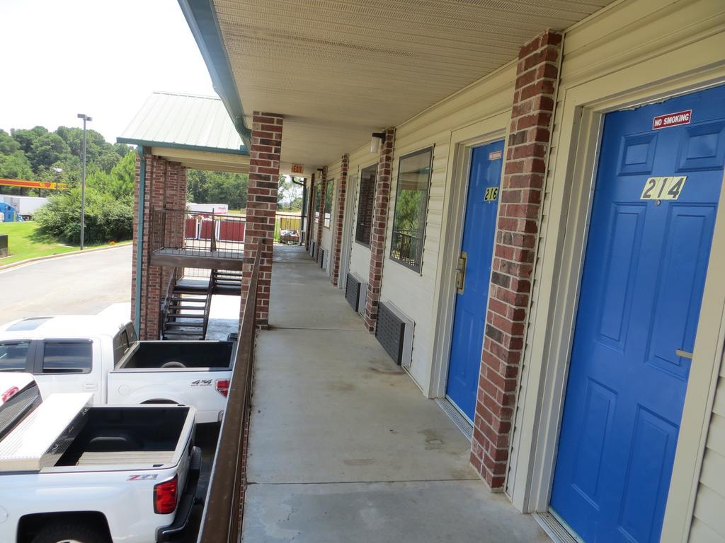 Americas Best Value Inn Ozark Exterior photo