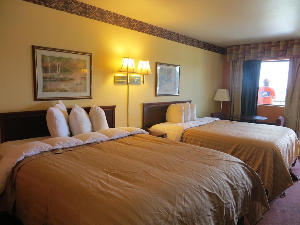 Americas Best Value Inn Ozark Exterior photo